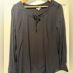 Splendid Black Long-Sleeve Tie-Neck Tunic
